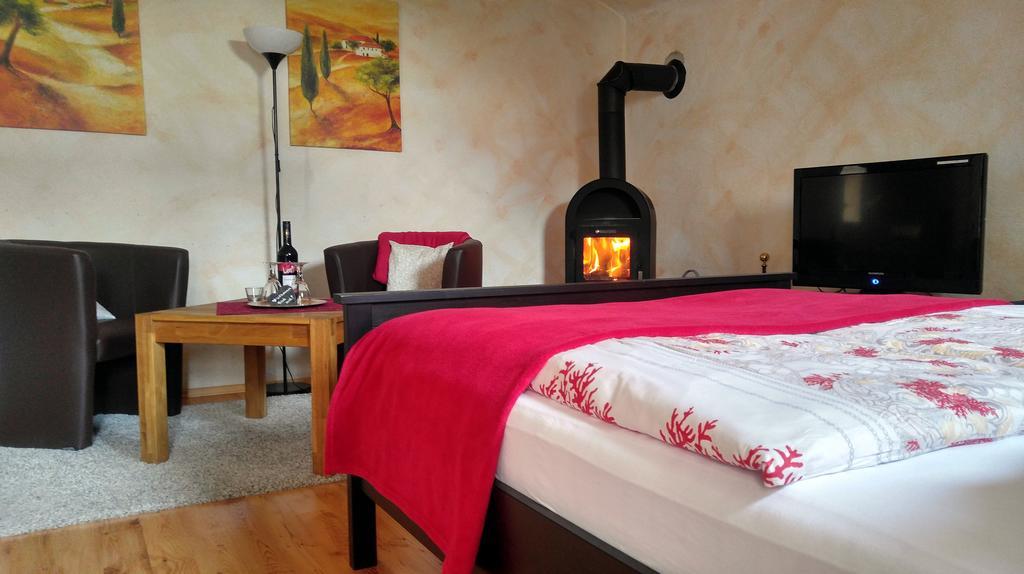 Apartment Maifeld-fewo Rhapsodie Kerben